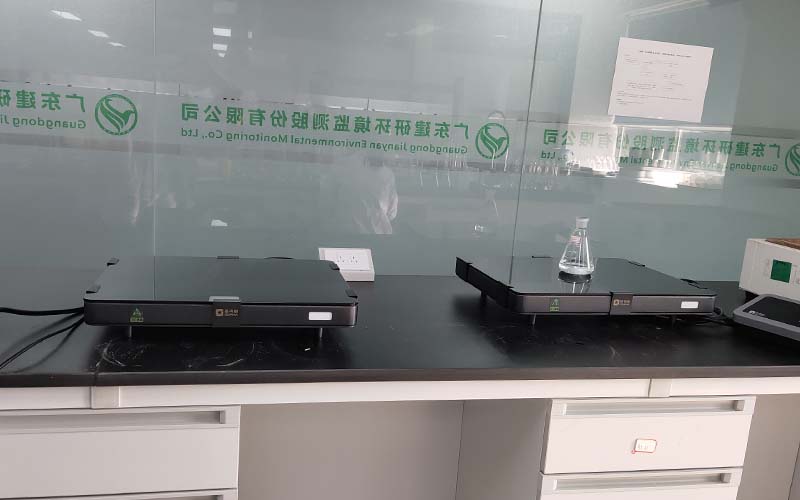 實(shí)驗(yàn)電熱板