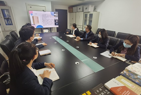 地建綜開(kāi)公司組織開(kāi)展“讀經(jīng)典·強(qiáng)素質(zhì)·作表率”讀書(shū)分享會(huì)活動(dòng).jpg